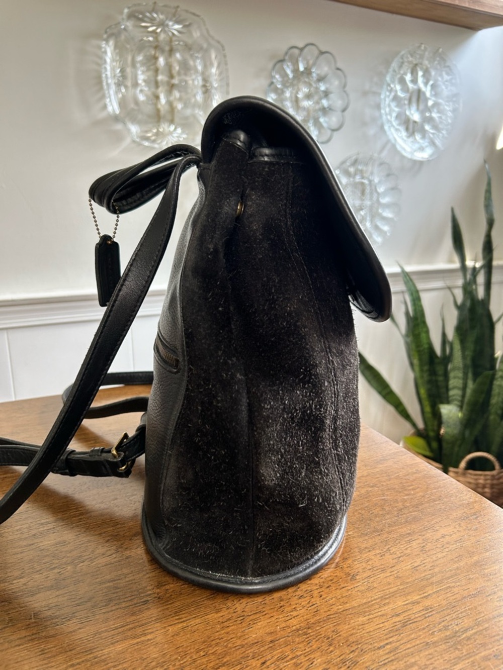 Vintage COACH Berkeley Black Suede Leather Convertible Backpack  9016 - Picture 5 of 10